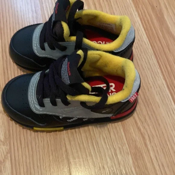 Toddler Retro Reebok - Picture 3 of 4